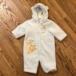 Wonderful World of Disney Tigger & Roo Full zipper Onesie. - Baseball theme